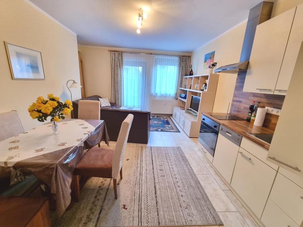 Apartments Juri & Hermann 1 Бад Кляйнкирххайм Экстерьер фото